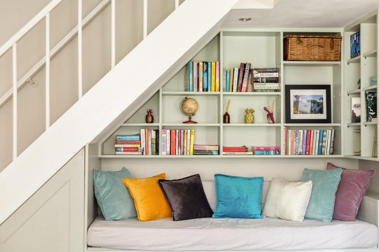 Richmond Riverside Apartment *